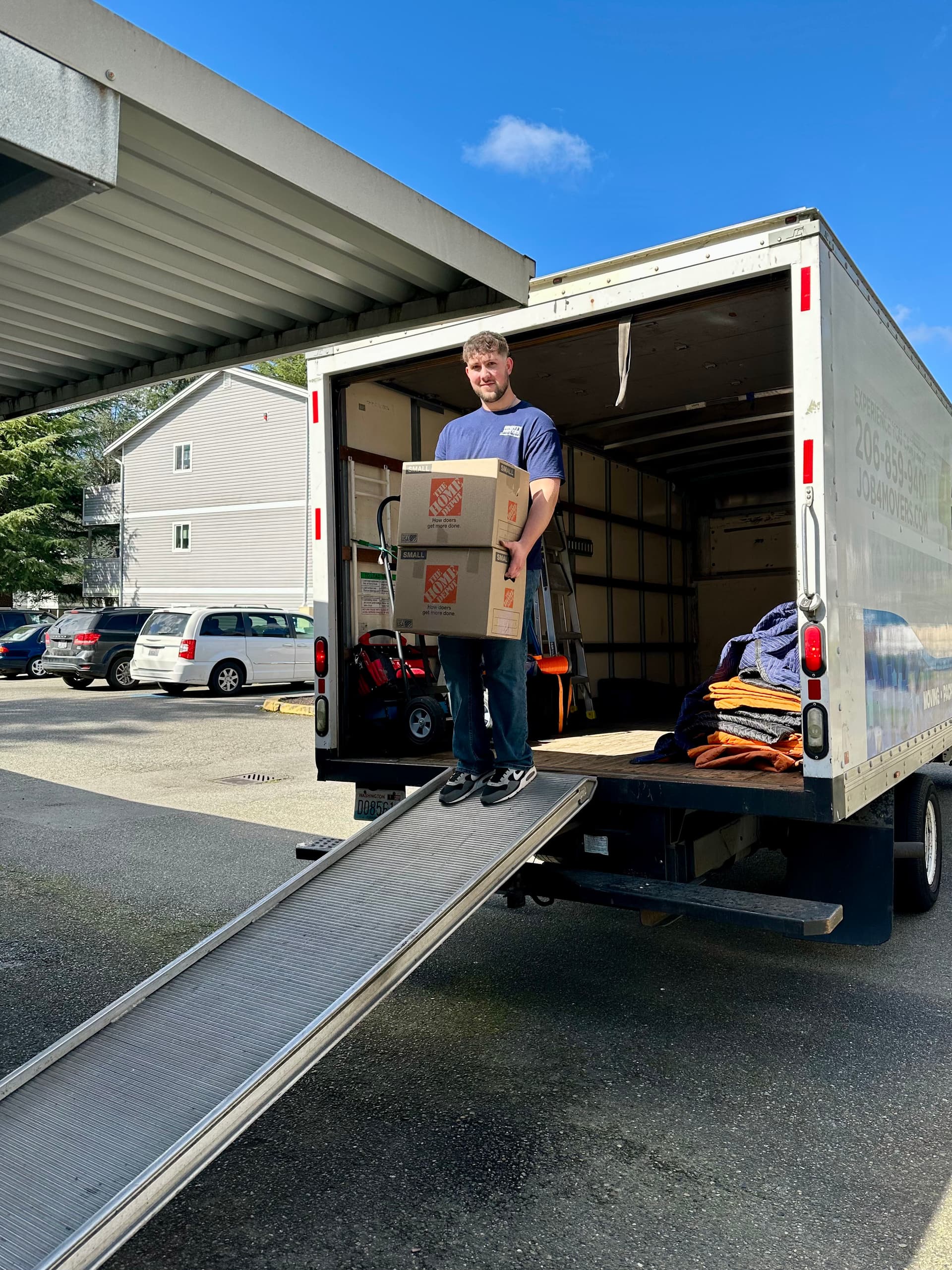 Seamless Moving Experience in Olympia image